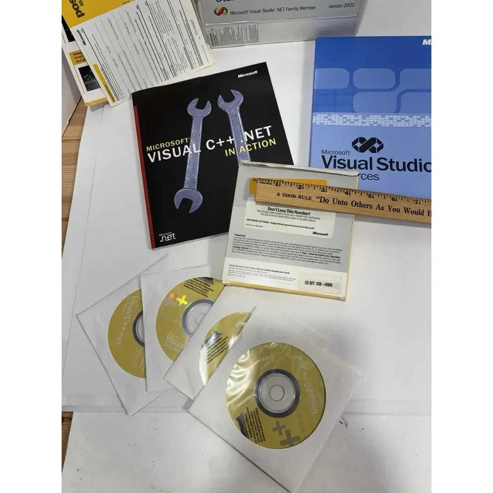 Microsoft Visual C++‎ .NET Standard 2002 W/ Key See Pictures